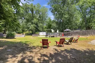 72 Switzer St, Springfield, MA 01109 - Photo 14