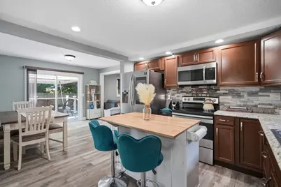 72 Switzer Street, Springfield, MA 01109 - Photo 28