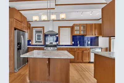 9 Dartmouth St, Somerville, MA 02145 - Photo 2
