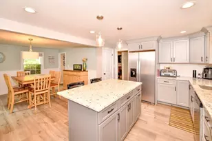 18 Louise St, Canton, MA 02021 - Photo 6