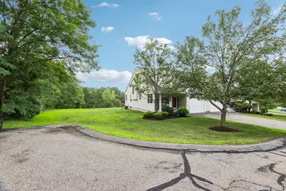 36 Fox Run Rd #36, Blackstone, MA 01504 - Photo 4