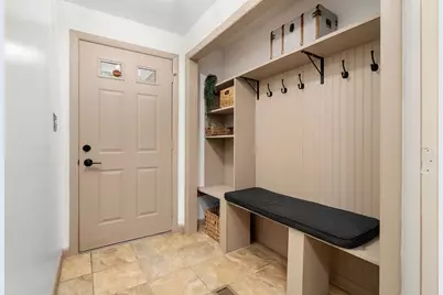 406 Pine Brook Dr #406, Peabody, MA 01960 - Photo 2