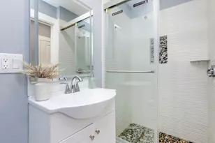 17 Scott St, New Bedford, MA 02744 - Photo 10