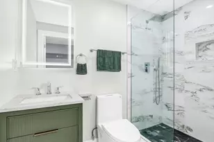 181 Maverick St, Boston, MA 02128 - Photo 12
