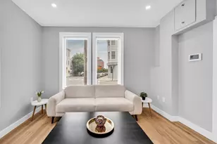 181 Maverick St, Boston, MA 02128 - Photo 8