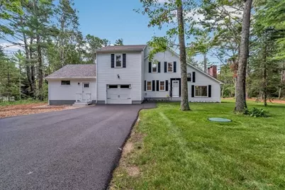 3 Viber Ln #1, Falmouth, MA 02536 - Photo 2