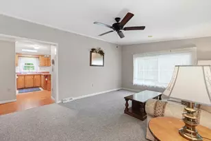 47 Washington St, Auburn, MA 01501 - Photo 8