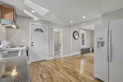 1200 Saint James Ave, Springfield, MA 01104 - Photo 12