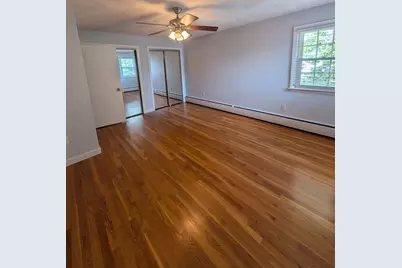 18 Fletcher St, Worcester, MA 01604 - Photo 26