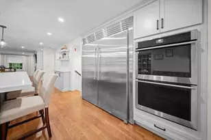 10 Juniper Hill Rd, Waltham, MA 02452 - Photo 8