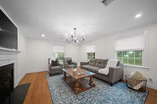 10 Juniper Hill Rd, Waltham, MA 02452 - Photo 4