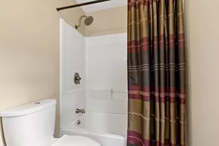 185 Bournehurst Dr, Plymouth, MA 02360 - Photo 26