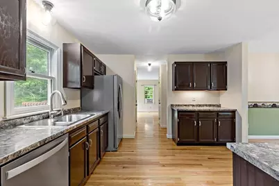 185 Bournehurst Drive, Plymouth, MA 02360 - Photo 4