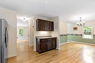 185 Bournehurst Dr, Plymouth, MA 02360 - Photo 6