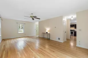 185 Bournehurst Dr, Plymouth, MA 02360 - Photo 12