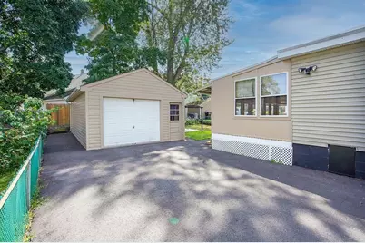 64 Ridgewood Avenue, Holyoke, MA 01040 - Photo 36
