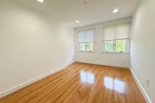 26 Hanmond Pond Parkway, Brookline, MA 02467 - Photo 8