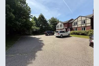 26 Hanmond Pond Pkwy #0, Brookline, MA 02467 - Photo 18