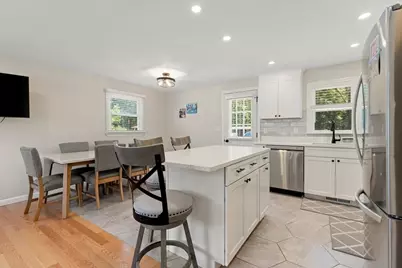 43 Newport Drive, Westford, MA 01886 - Photo 8