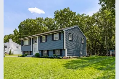 43 Newport Drive, Westford, MA 01886 - Photo 1