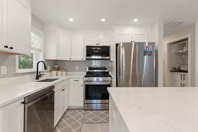 43 Newport Drive, Westford, MA 01886 - Photo 6