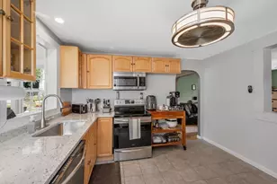 77 Valley Rd, Dracut, MA 01826 - Photo 12