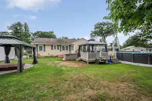 77 Valley Rd, Dracut, MA 01826 - Photo 32