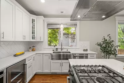 14 Pearl #B, Somerville, MA 02145 - Photo 6