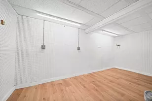 7 Brandon St, Lexington, MA 02420 - Photo 22