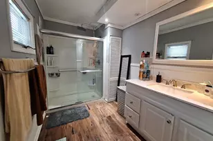 407 Clarendon St, Fitchburg, MA 01420 - Photo 14