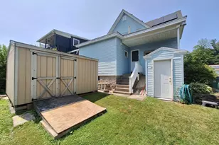 407 Clarendon St, Fitchburg, MA 01420 - Photo 8
