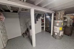 407 Clarendon St, Fitchburg, MA 01420 - Photo 26
