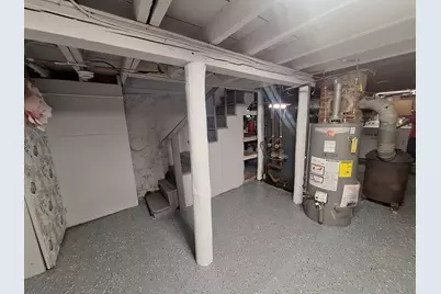 407 Clarendon St, Fitchburg, MA 01420 - Photo 26