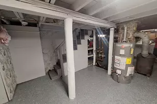 407 Clarendon St, Fitchburg, MA 01420 - Photo 26