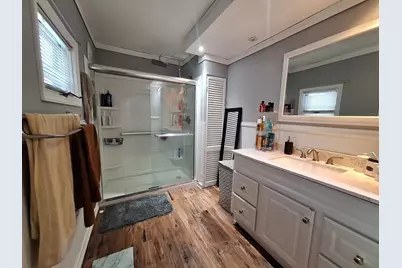 407 Clarendon St, Fitchburg, MA 01420 - Photo 14