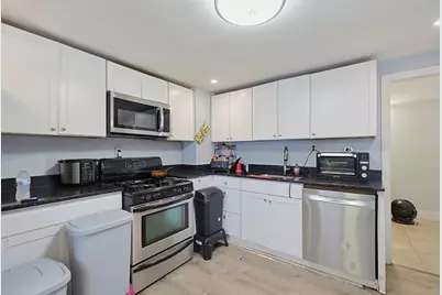 6-8 Howell Ct, Chelsea, MA 02148 - Photo 8