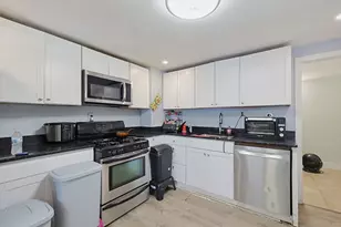 68 Howell Ct, Chelsea, MA 02150 - Photo 8