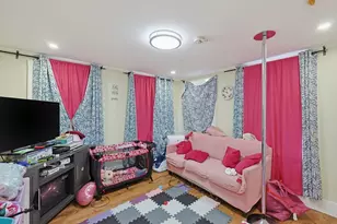 68 Howell Ct, Chelsea, MA 02150 - Photo 20