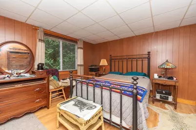 28 Highland St, Southborough, MA 01772 - Photo 12