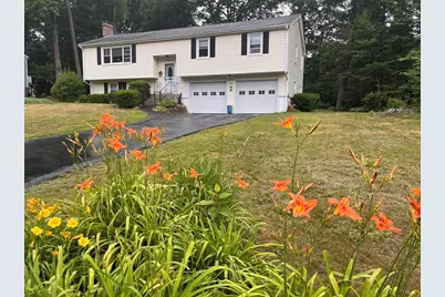201 Swift Rd, Northbridge, MA 01588 - Photo 1