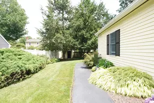 41 Wagon Wheel Rd, North Attleboro, MA 02760 - Photo 8