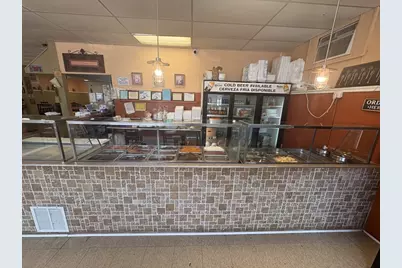 548 South St, Holyoke, MA 01040 - Photo 6