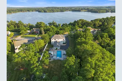 7 Bridle Spur Ln, Danvers, MA 01923 - Photo 4