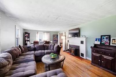 219 Old Warren Rd, Palmer, MA 01069 - Photo 12