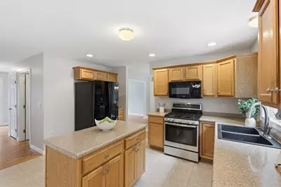 139 Autumn Rd, Dracut, MA 01826 - Photo 16