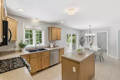 139 Autumn Rd, Dracut, MA 01826 - Photo 14