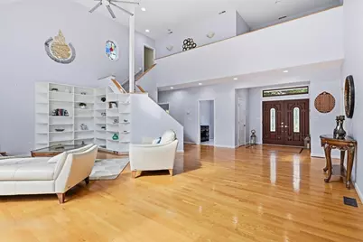 20 Raymond Cir, Westfield, MA 01085 - Photo 6