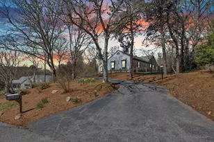 52 Club House Dr, Bourne, MA 02559 - Photo 2