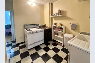 30 Beacon St #1, Somerville, MA 02143 - Photo 2