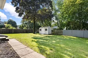 15 Temple Rd, Waltham, MA 02452 - Photo 26